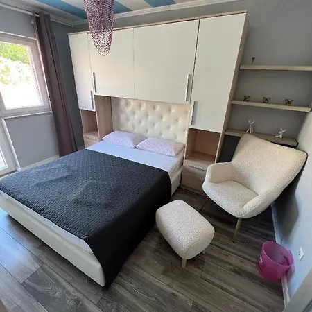 Family-friendly With Swimming Pool Klenovica, Novi Vinodolski - 18260 Apartman Klenovica