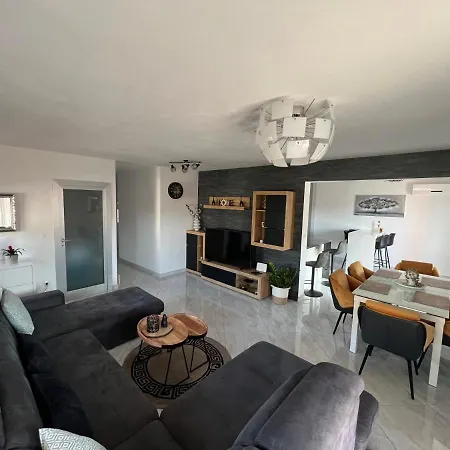 Apartman Family-friendly With Swimming Pool Klenovica, Novi Vinodolski - 18260 *