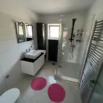 Apartment Family-friendly With Swimming Pool Klenovica, Novi Vinodolski - 18260 Klenovica
