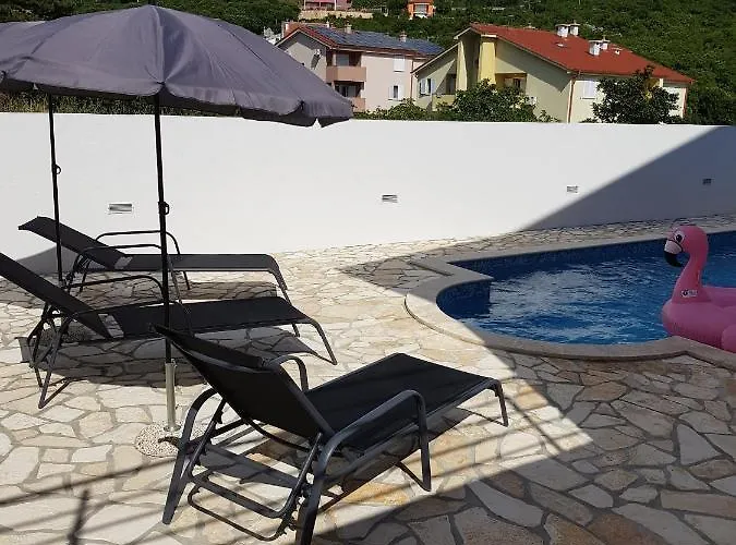 Appartement Family-friendly With Swimming Pool Klenovica, Novi Vinodolski - 18260