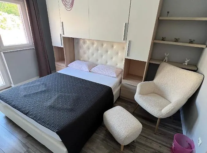 Family-friendly With Swimming Pool Klenovica, Novi Vinodolski - 18260 Lejlighed Klenovica