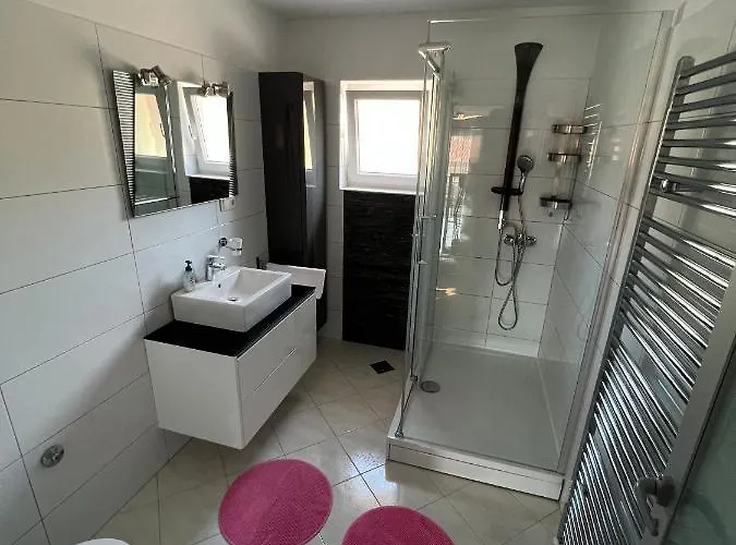 Appartement Family-friendly With Swimming Pool Klenovica, Novi Vinodolski - 18260 Klenovica